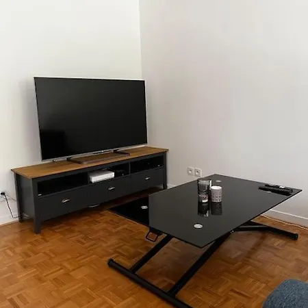 Appart Calme Avec Jardin Et Parking. 15mn De Paris * Le Bourget