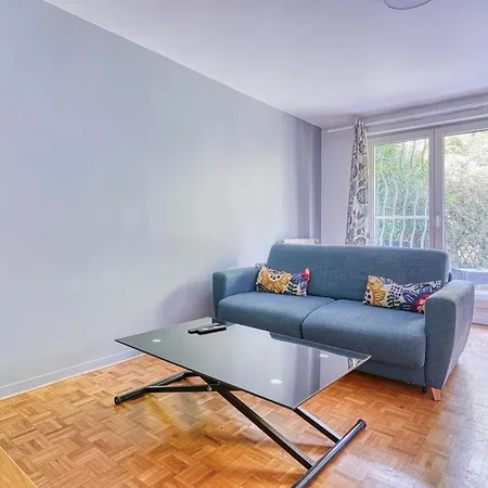 Apartment Calme Avec Jardin Et Parking. 15mn De Paris