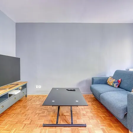 Calme Avec Jardin Et Parking. 15mn De Paris Apartment Le Bourget
