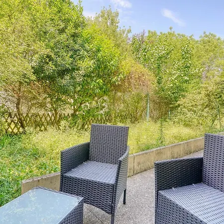 Calme Avec Jardin Et Parking. 15mn De Paris Le Bourget